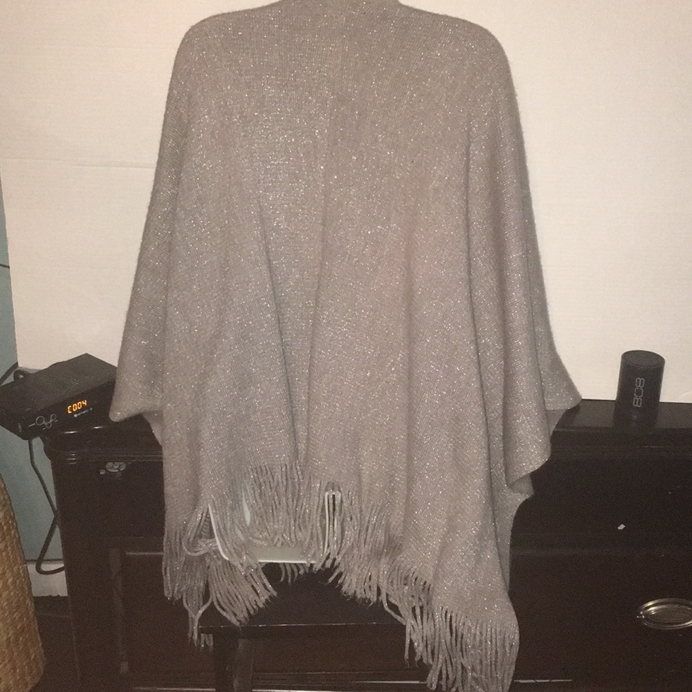 Metallic fringe wrap - Picture 2 of 2